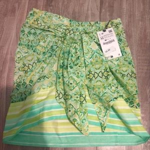 NWT Zara green graphic skirt size XS